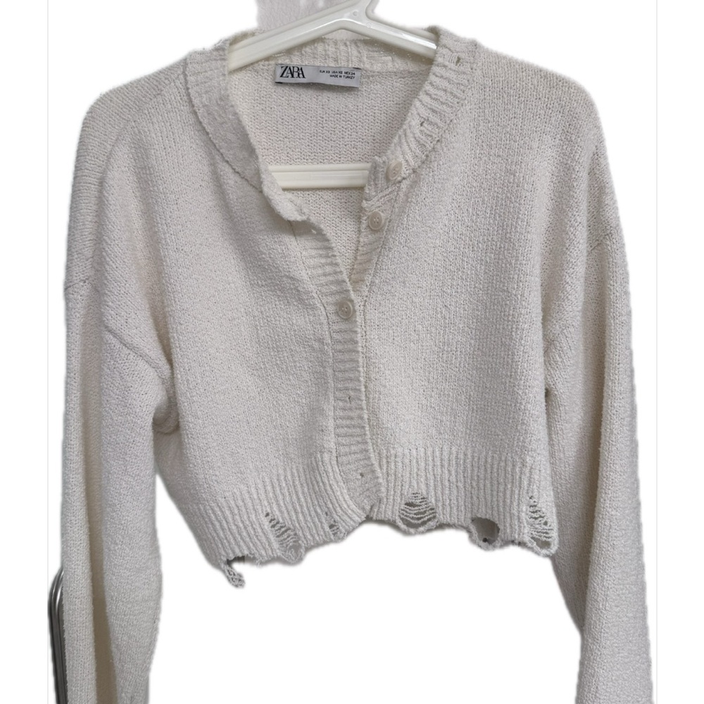 Zara Women's Cream Cropped Sweater